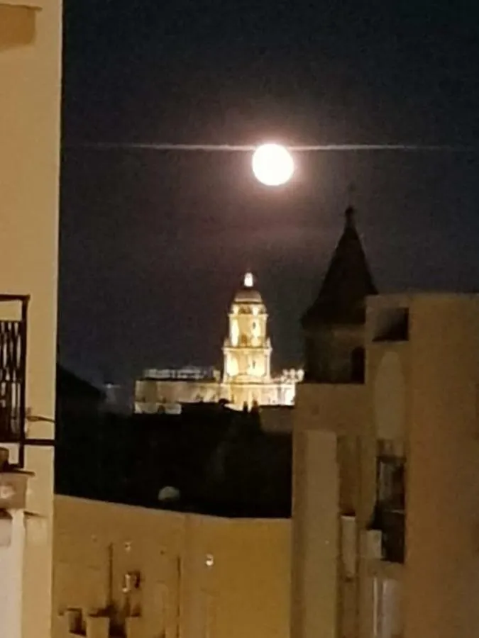 Apartamento con vistas a la catedral a 15 minutos del centro Málaga España