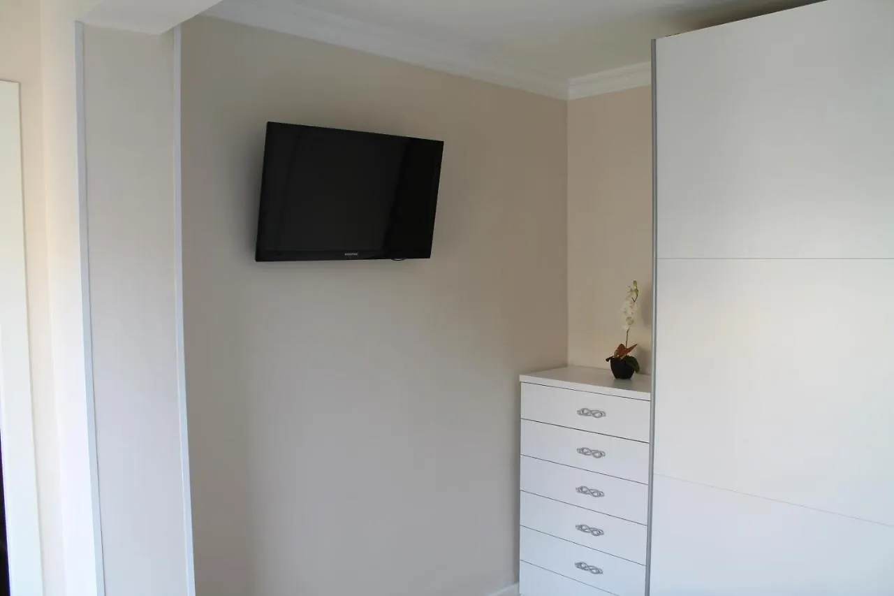 Apartamento con vistas a la catedral a 15 minutos del centro Málaga 0*,  España